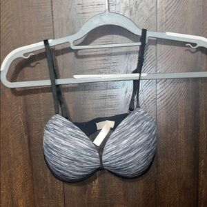 PINK Victoria's Secret Black and Gray Bra